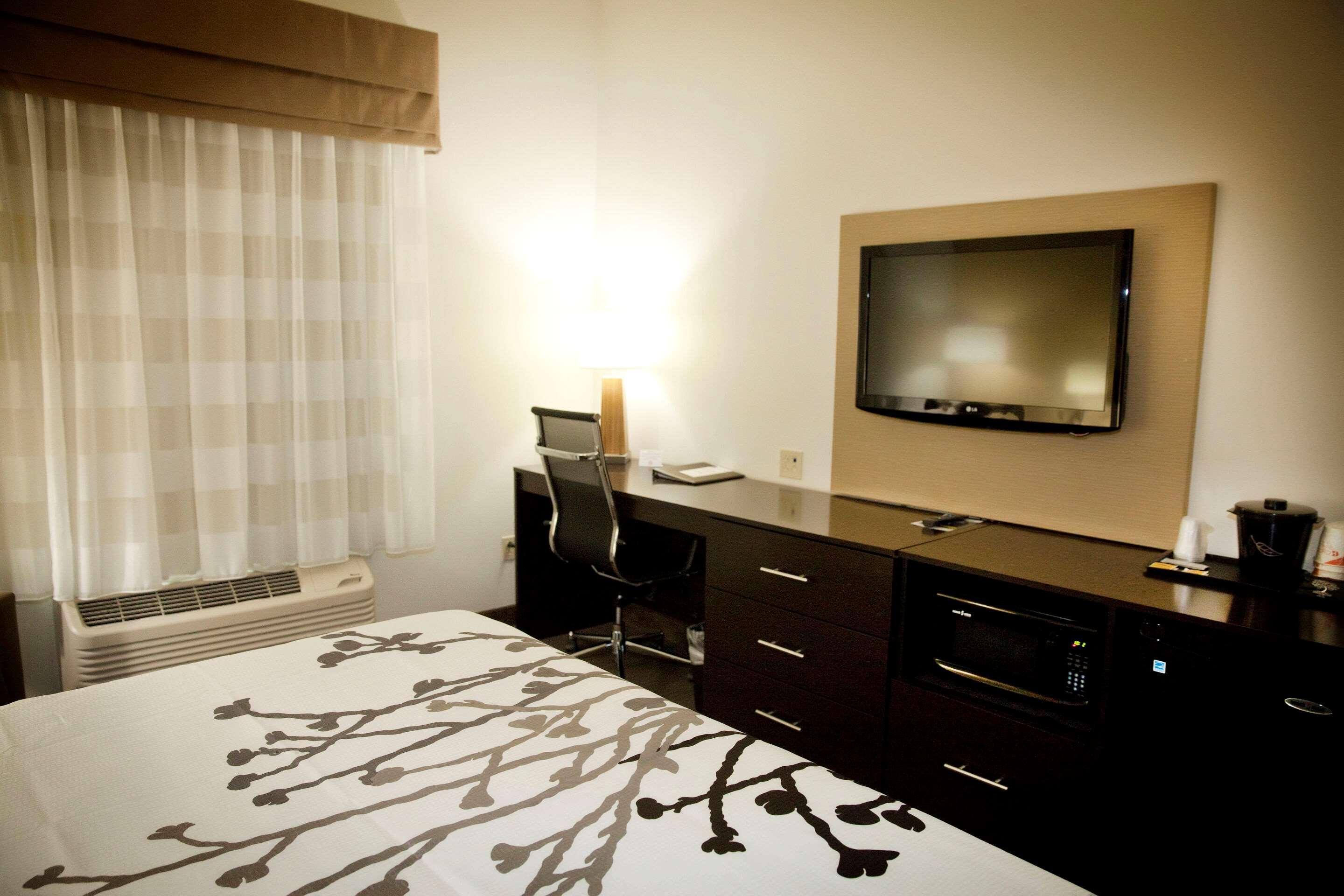 Sleep Inn & Suites Moundsville - Wheeling Dış mekan fotoğraf