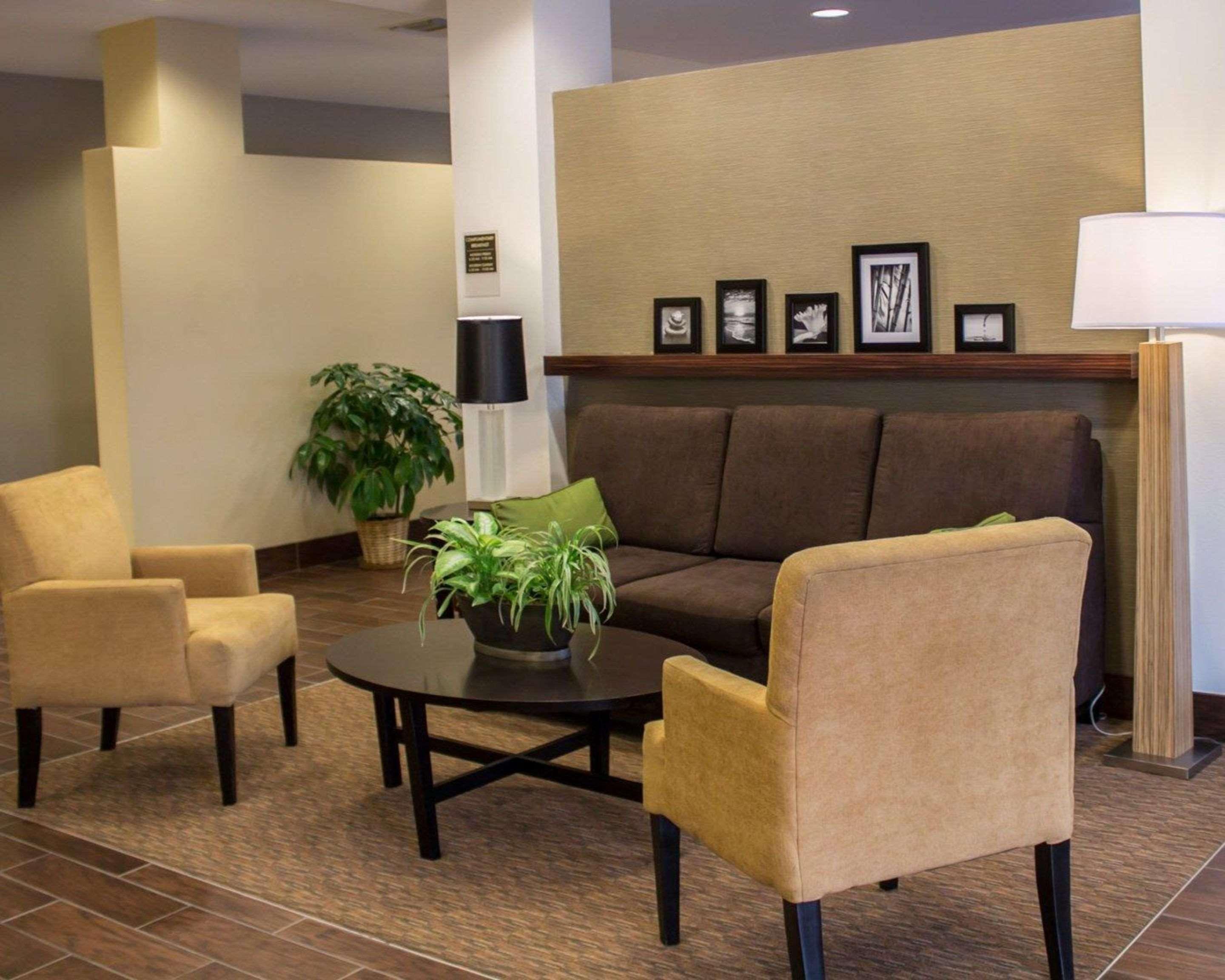 Sleep Inn & Suites Moundsville - Wheeling Dış mekan fotoğraf