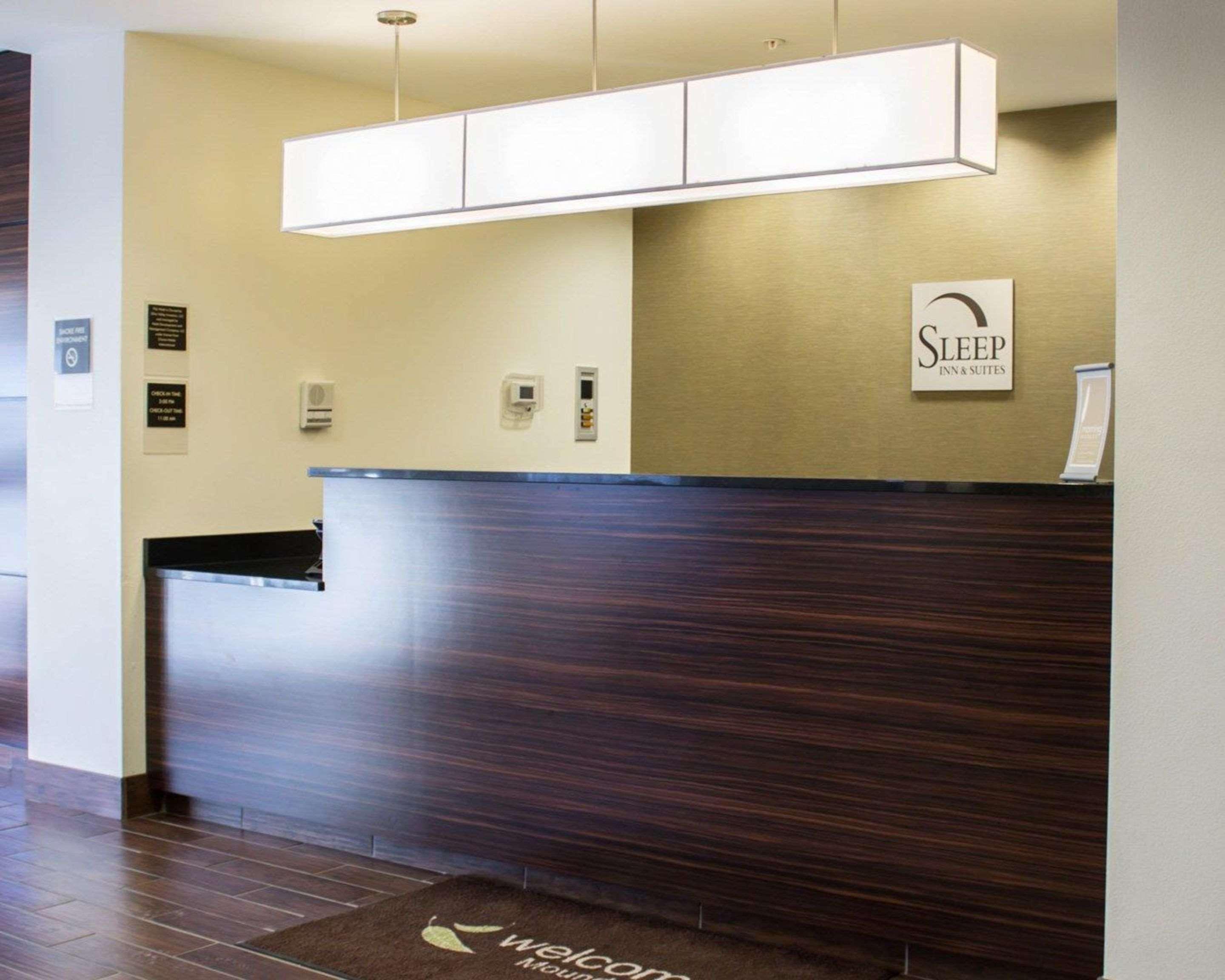 Sleep Inn & Suites Moundsville - Wheeling Dış mekan fotoğraf
